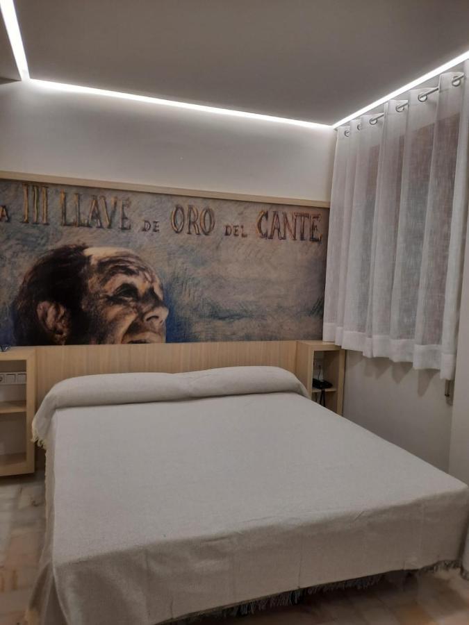 Hotel Mairena Mairena De Alcor Esterno foto
